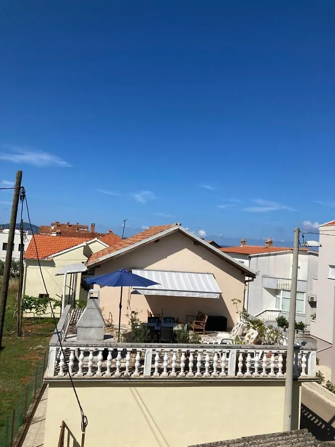 Appartamento Apartmani Lovre I Zara